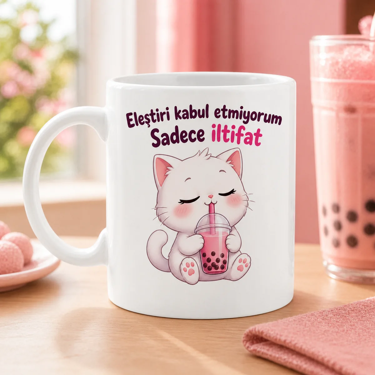 Eleştiri Kabul Etmiyorum, Sadece İltifat